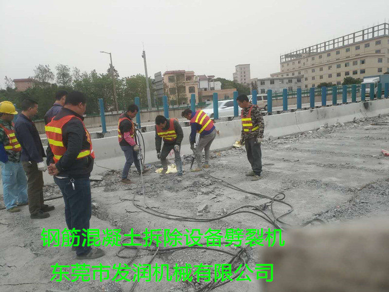 微信图片_20170413104504_副本.jpg