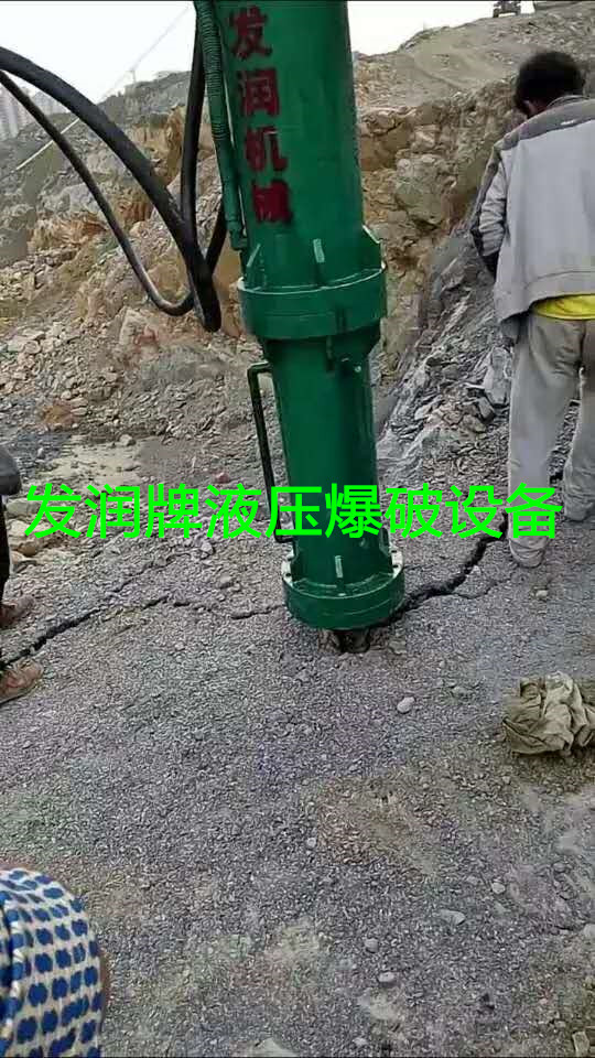 微信图片_20190320102236_副本.jpg