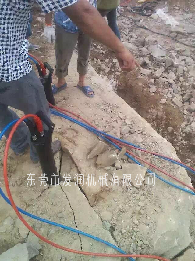 QQ图片20151030092542_副本.jpg